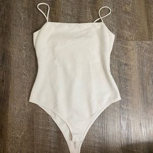 ⚡️3 for $15⚡️ Square neck white body suit